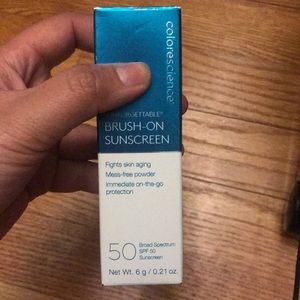 Color science brush on sunscreen